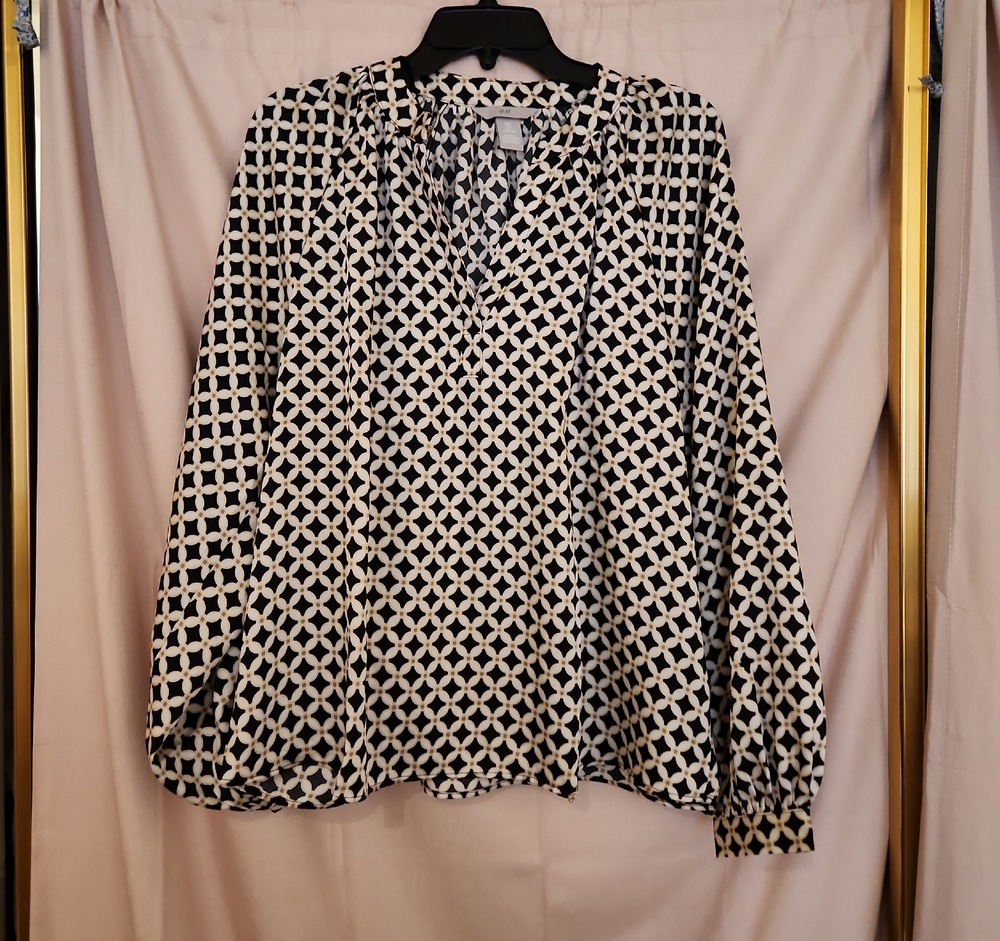 Geometric Black and White Women's Top